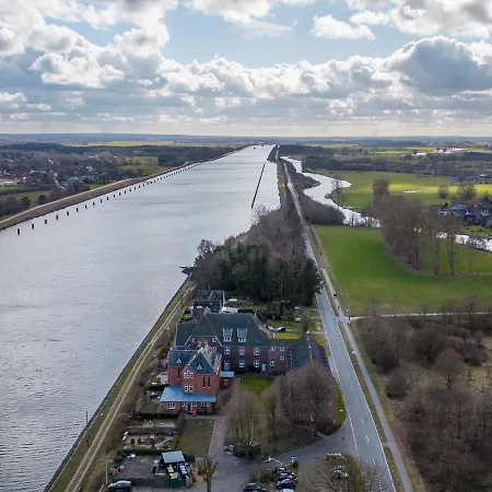 Lotsenstation Am Nord Ostsee Kanal